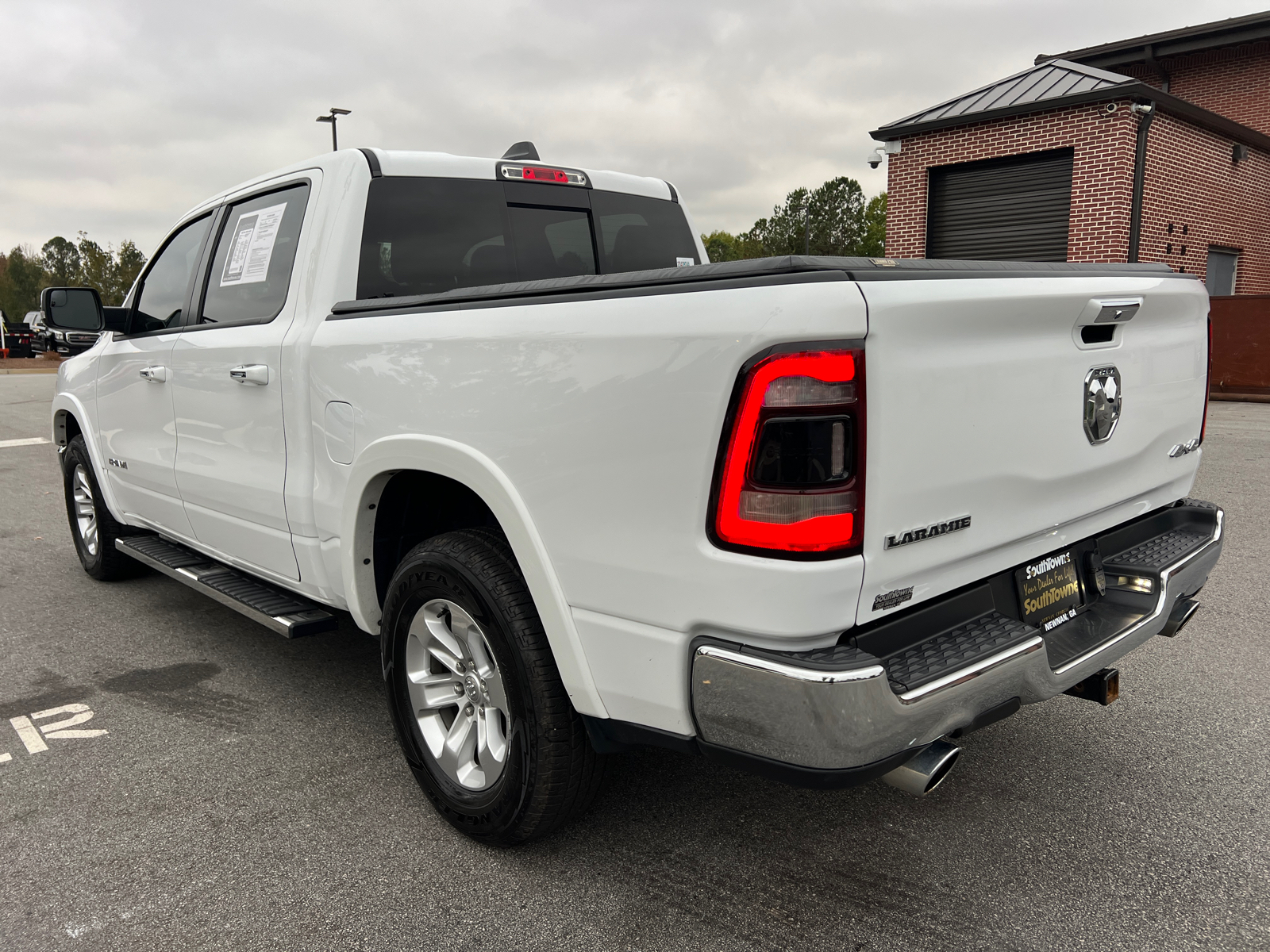 2022 Ram 1500 Laramie 7