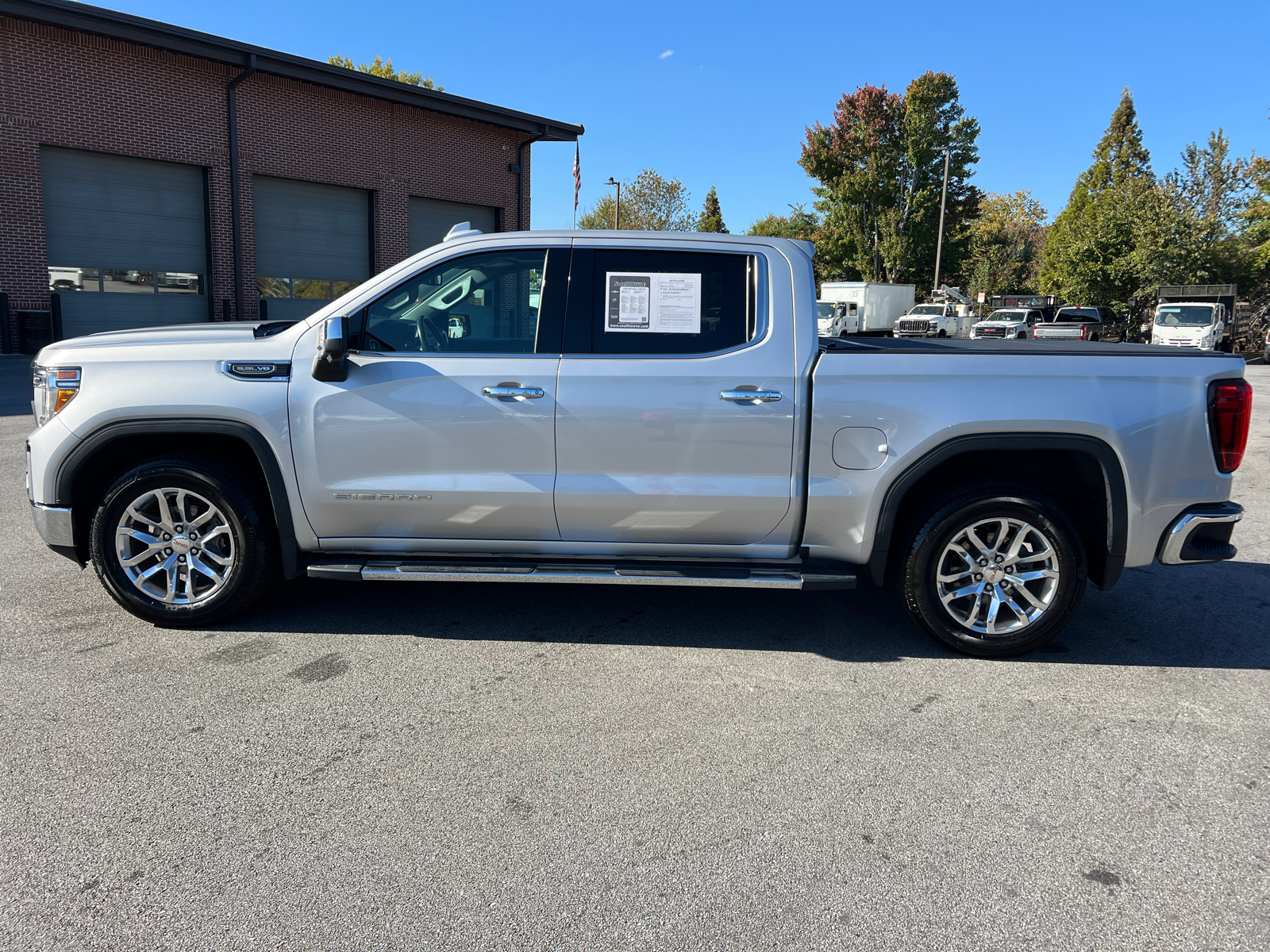 2020 GMC Sierra 1500 SLT 8