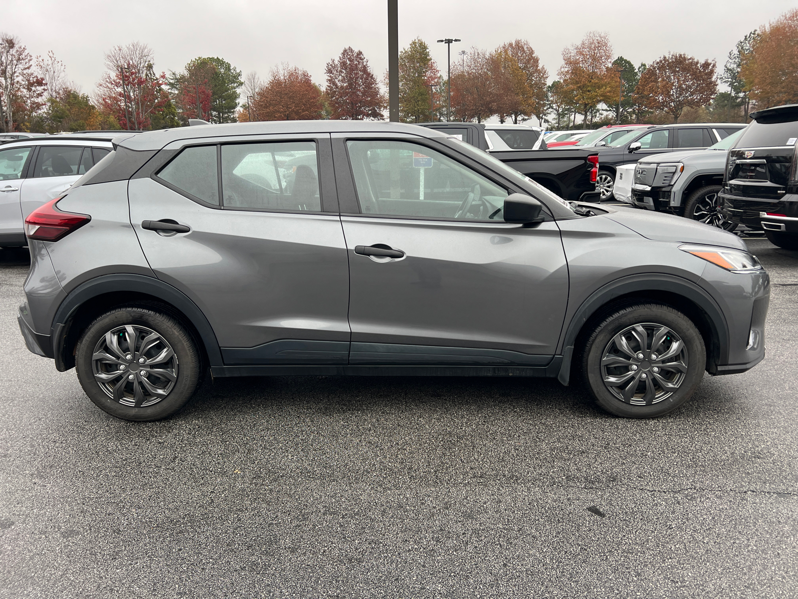 2021 Nissan Kicks S 4