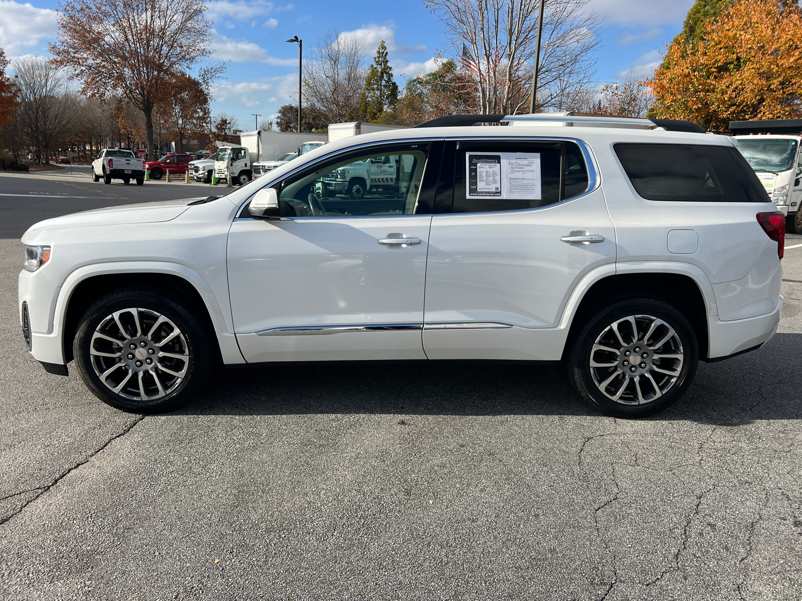 2021 GMC Acadia Denali 8