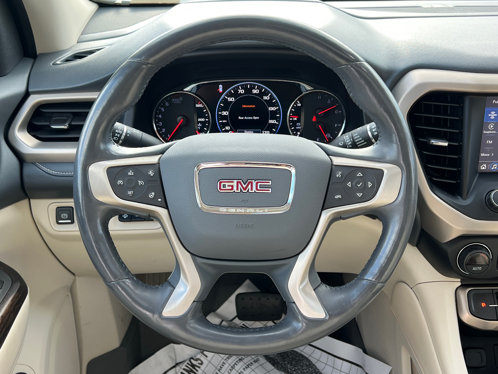 2021 GMC Acadia Denali 24