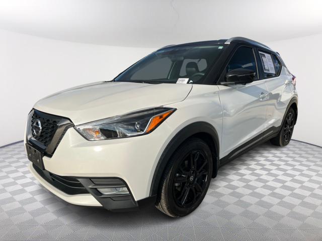 2020 Nissan Kicks SR 1