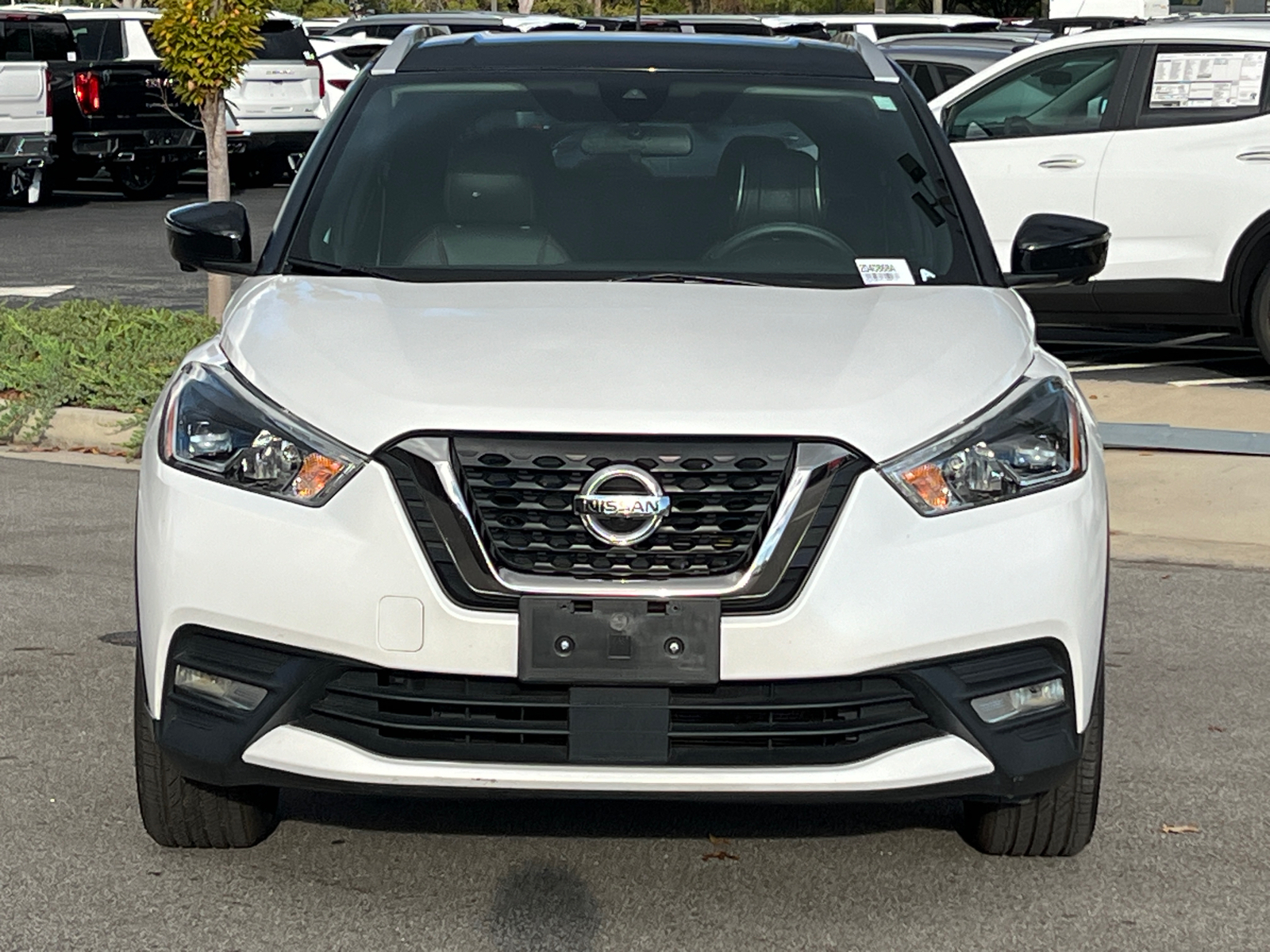 2020 Nissan Kicks SR 2