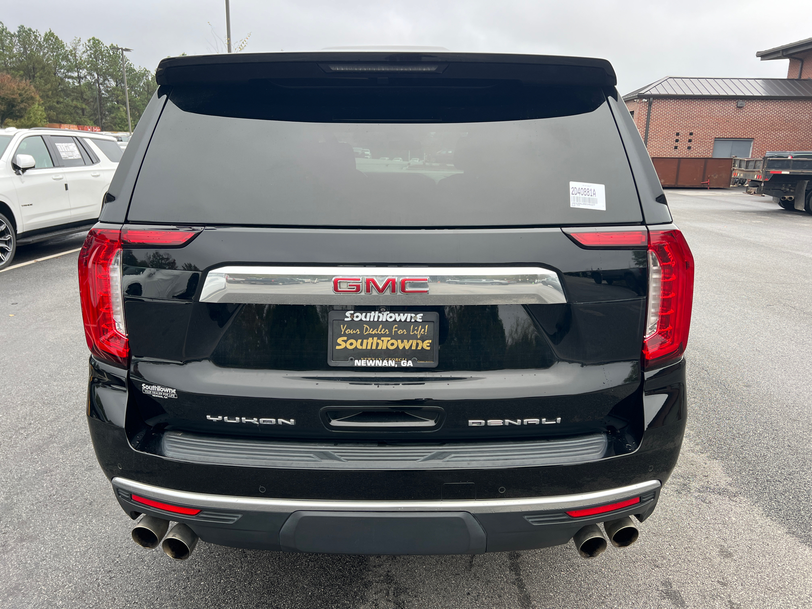 2022 GMC Yukon Denali 6