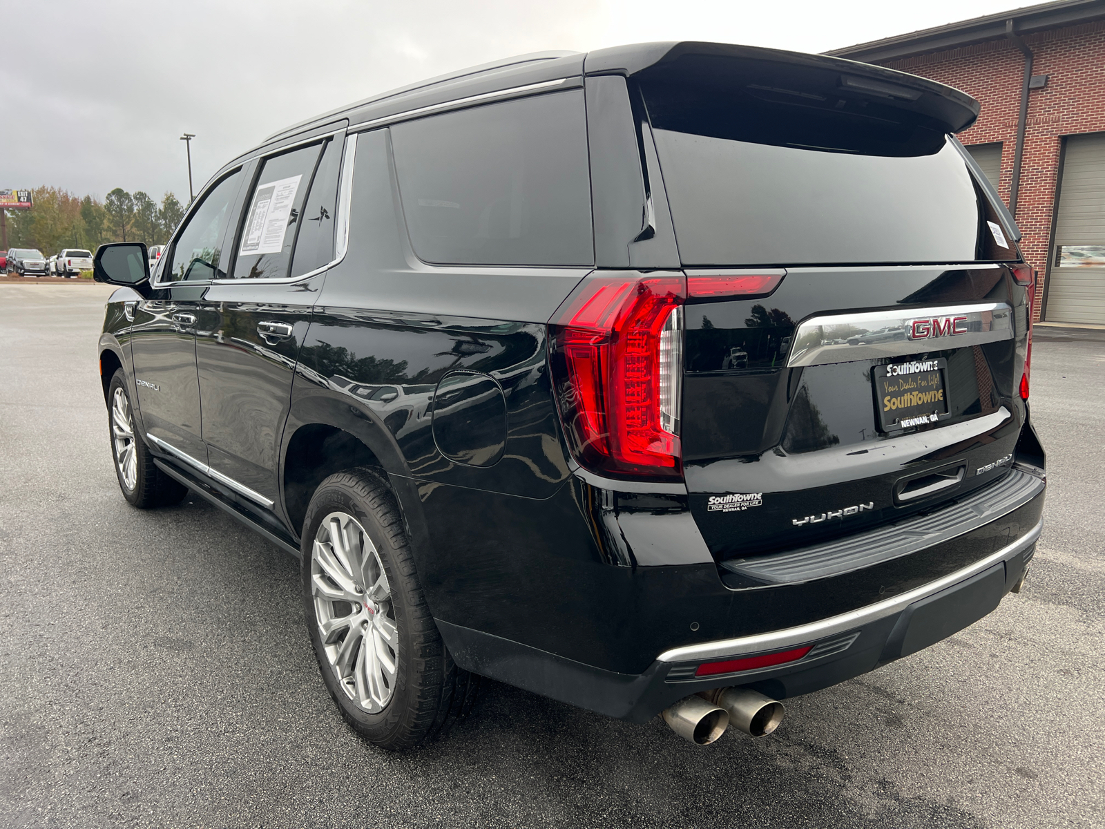 2022 GMC Yukon Denali 7