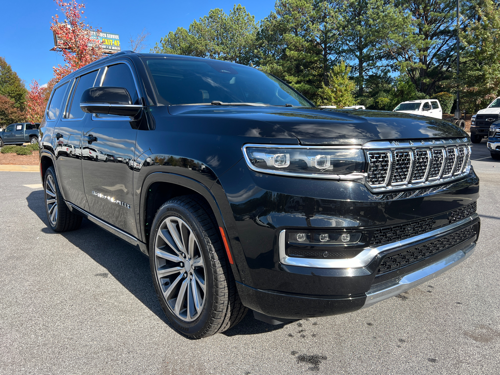 2022 Jeep Grand Wagoneer Series II 3