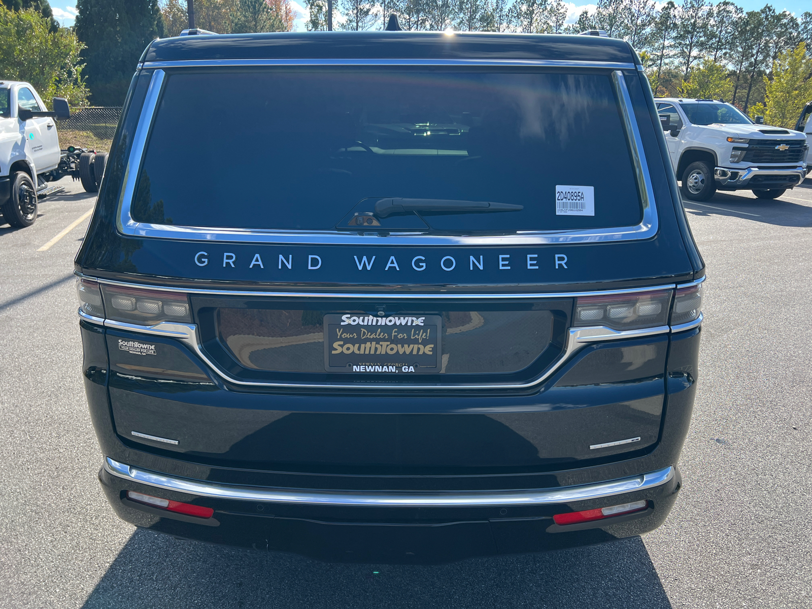 2022 Jeep Grand Wagoneer Series II 6