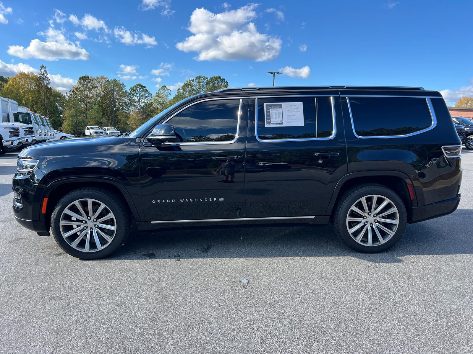 2022 Jeep Grand Wagoneer Series II 8