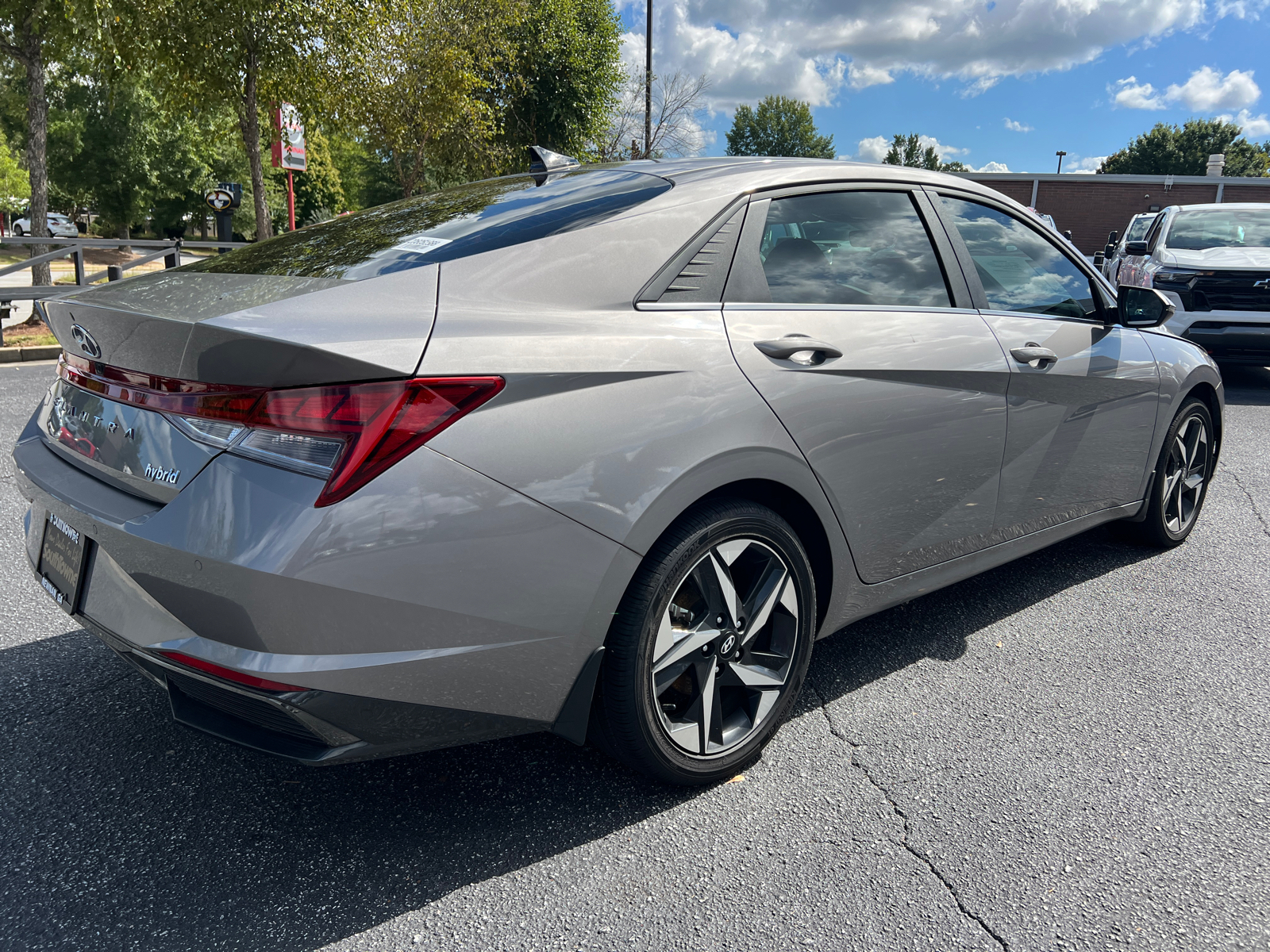 2023 Hyundai Elantra Hybrid Limited 5