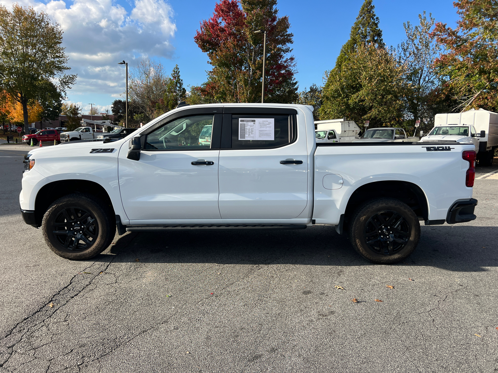 2024 Chevrolet Silverado 1500 LT Trail Boss 8