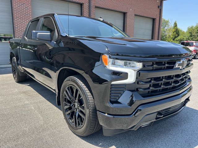 2024 Chevrolet Silverado 1500 RST 3