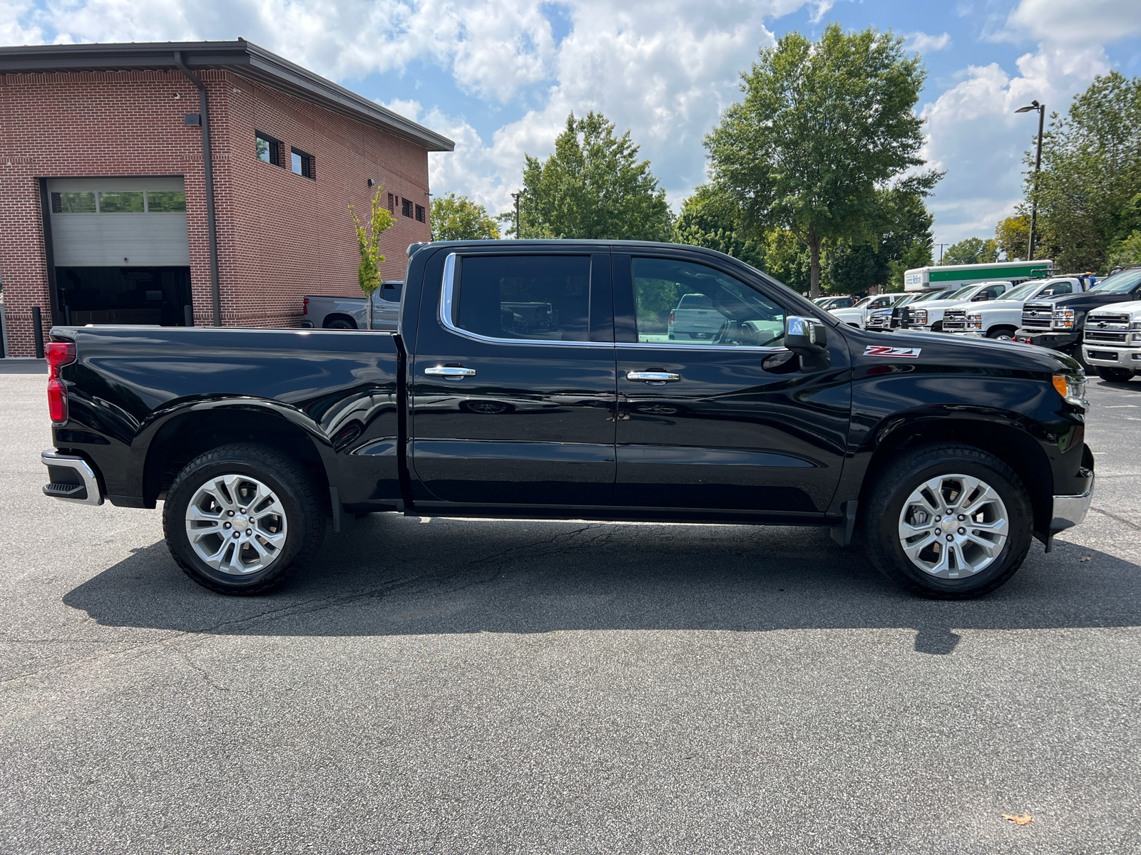 2022 Chevrolet Silverado 1500 LTZ 4