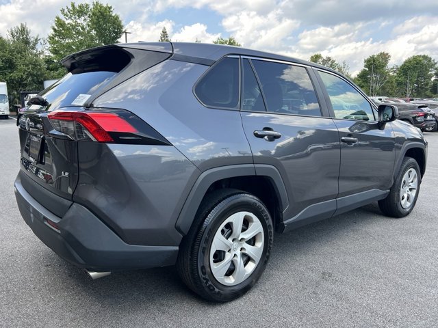 2022 Toyota RAV4 LE 6