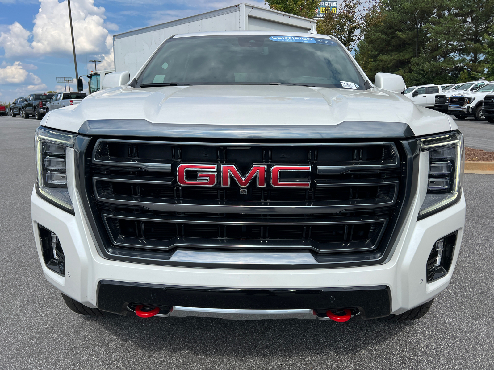 2023 GMC Yukon AT4 2