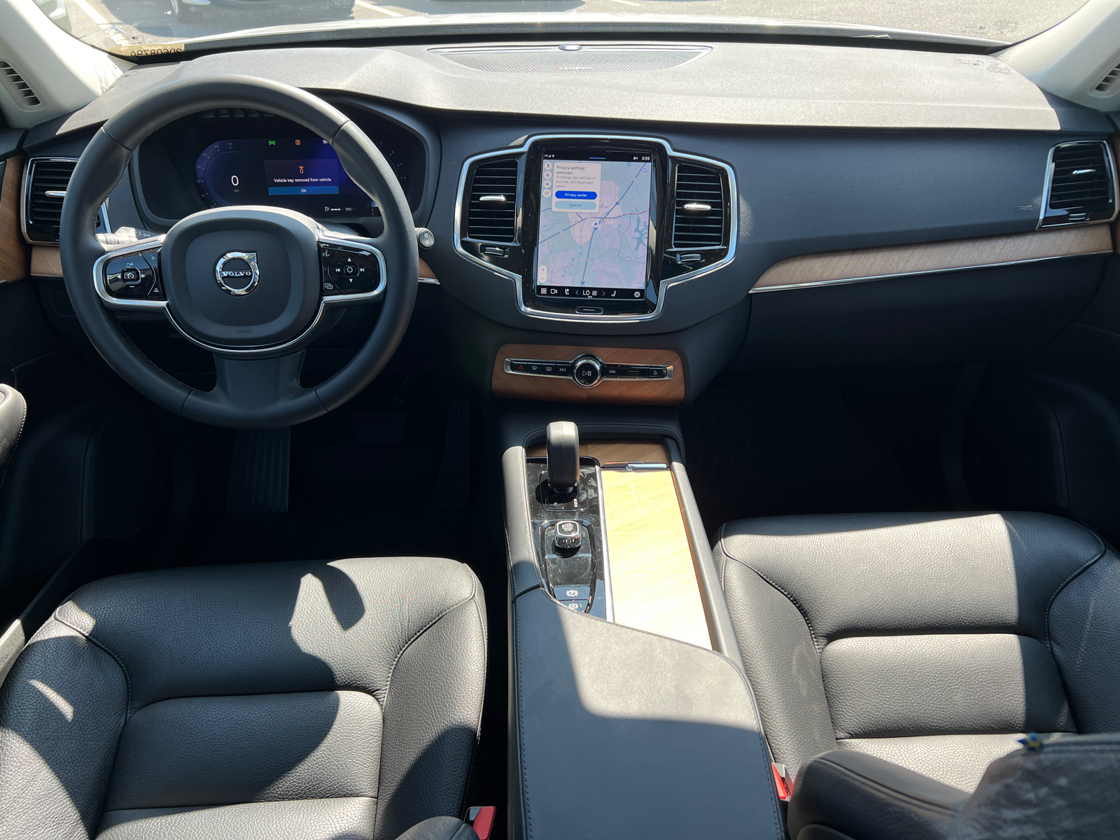 2023 Volvo XC90 B6 Plus 7-Seater 23