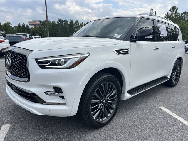 2022 INFINITI QX80 LUXE 2