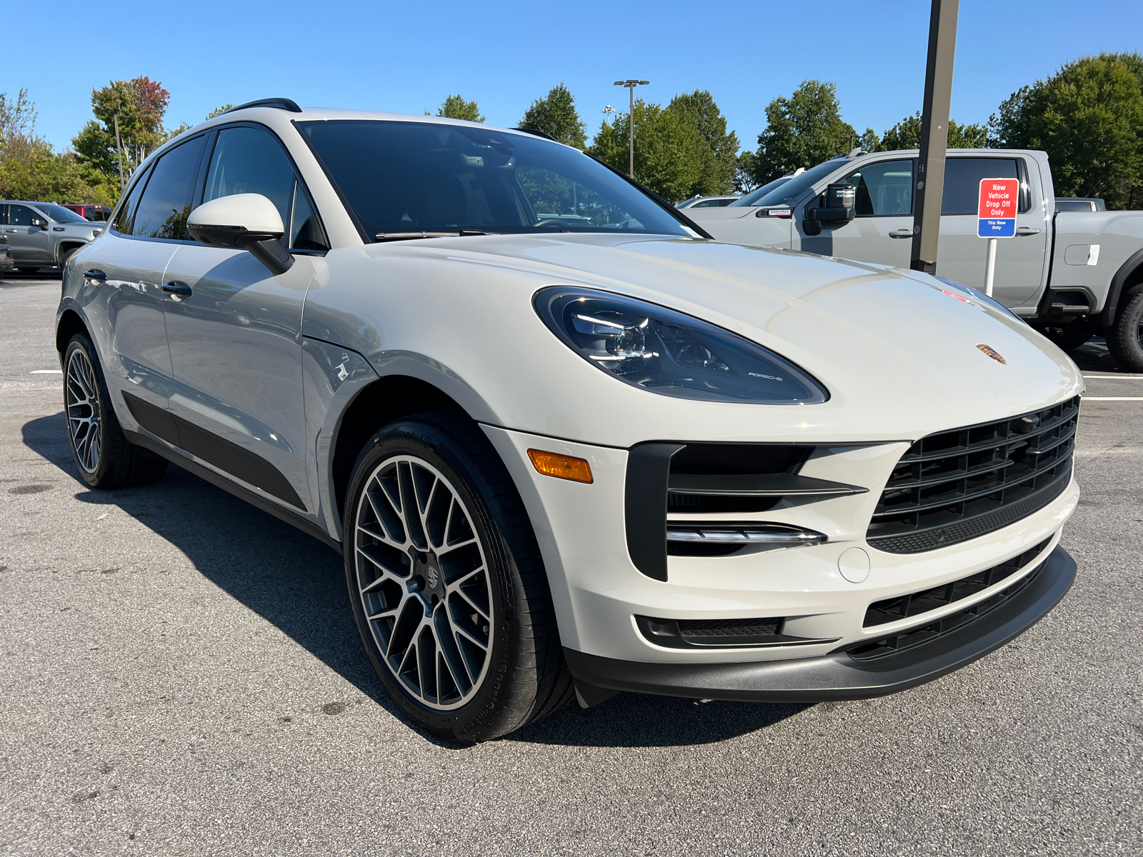 2021 Porsche Macan S 3