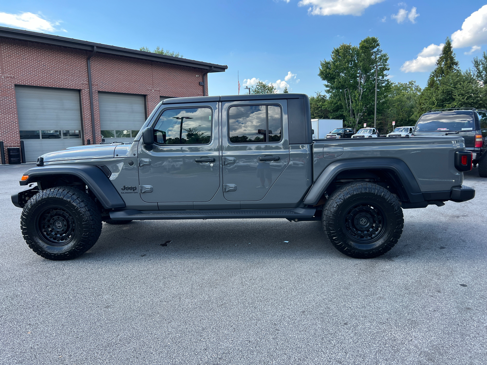 2020 Jeep Gladiator Sport 8