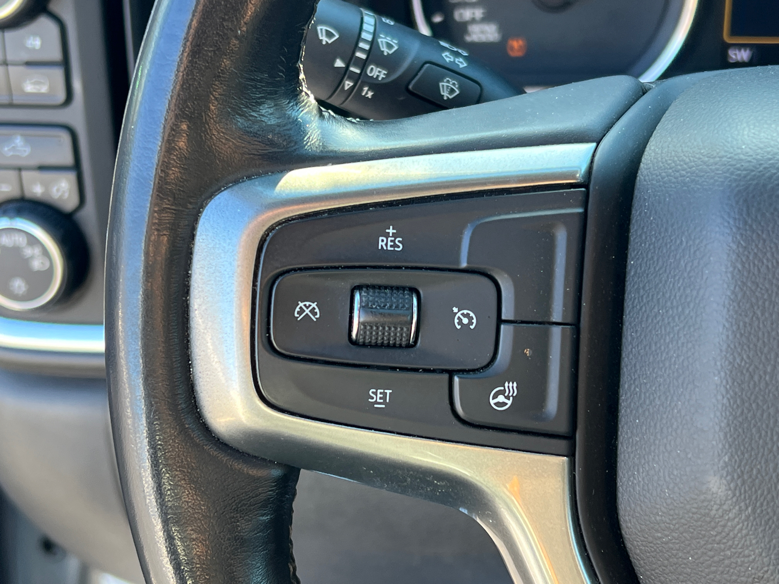 2019 Chevrolet Silverado 1500 LT 24