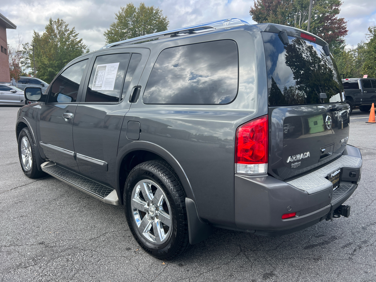 2011 Nissan Armada Platinum 7