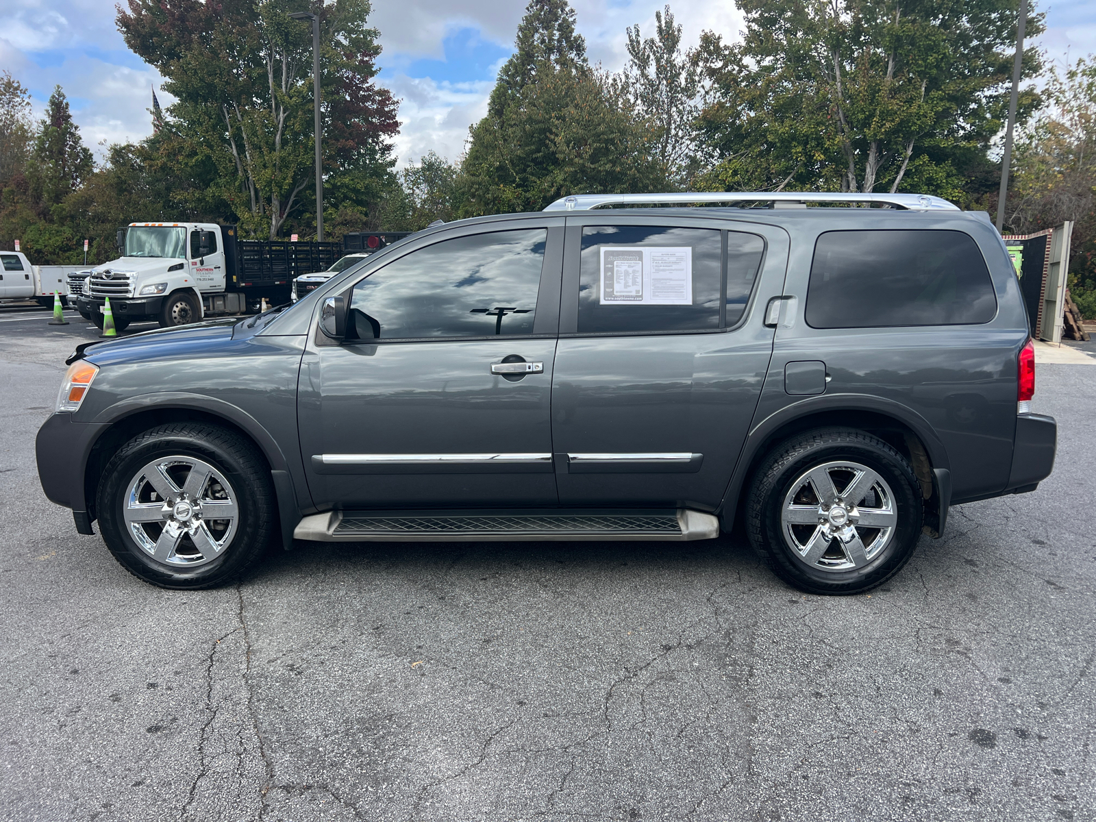 2011 Nissan Armada Platinum 8