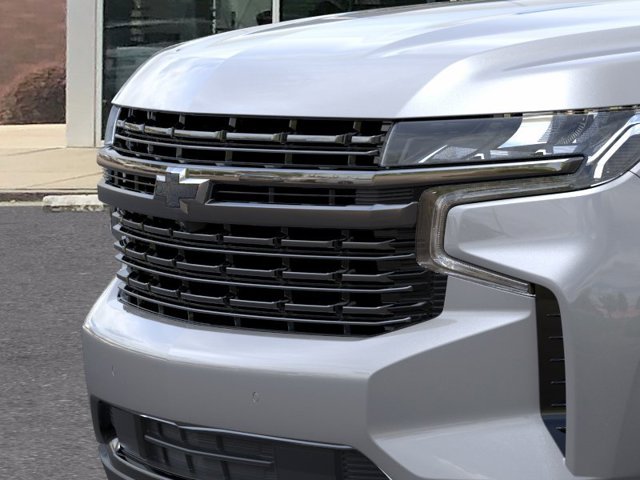 2024 Chevrolet Suburban RST 13