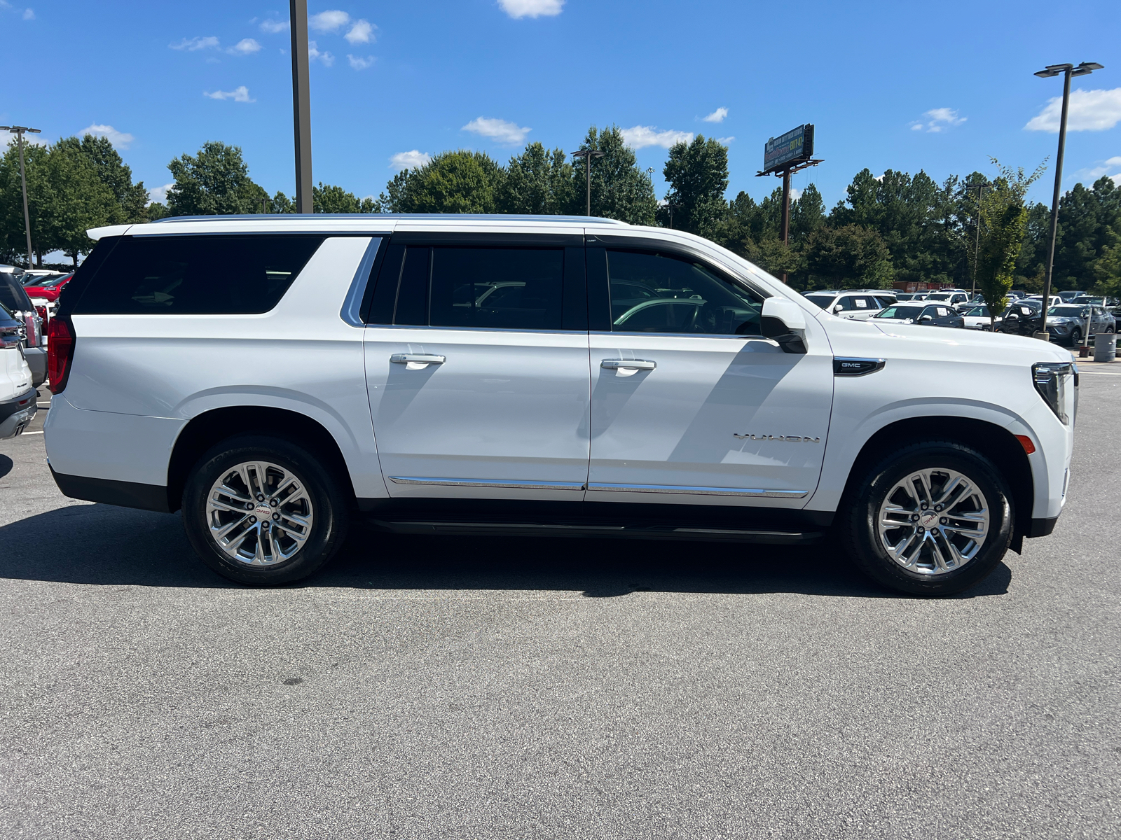 2021 GMC Yukon XL SLT 4