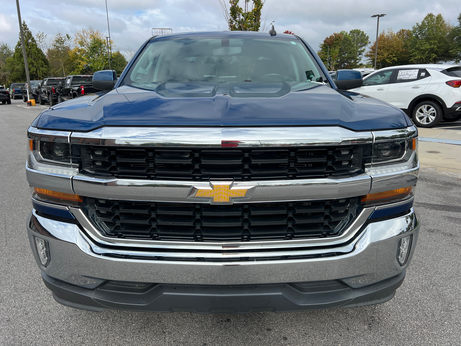 2017 Chevrolet Silverado 1500 LT 2