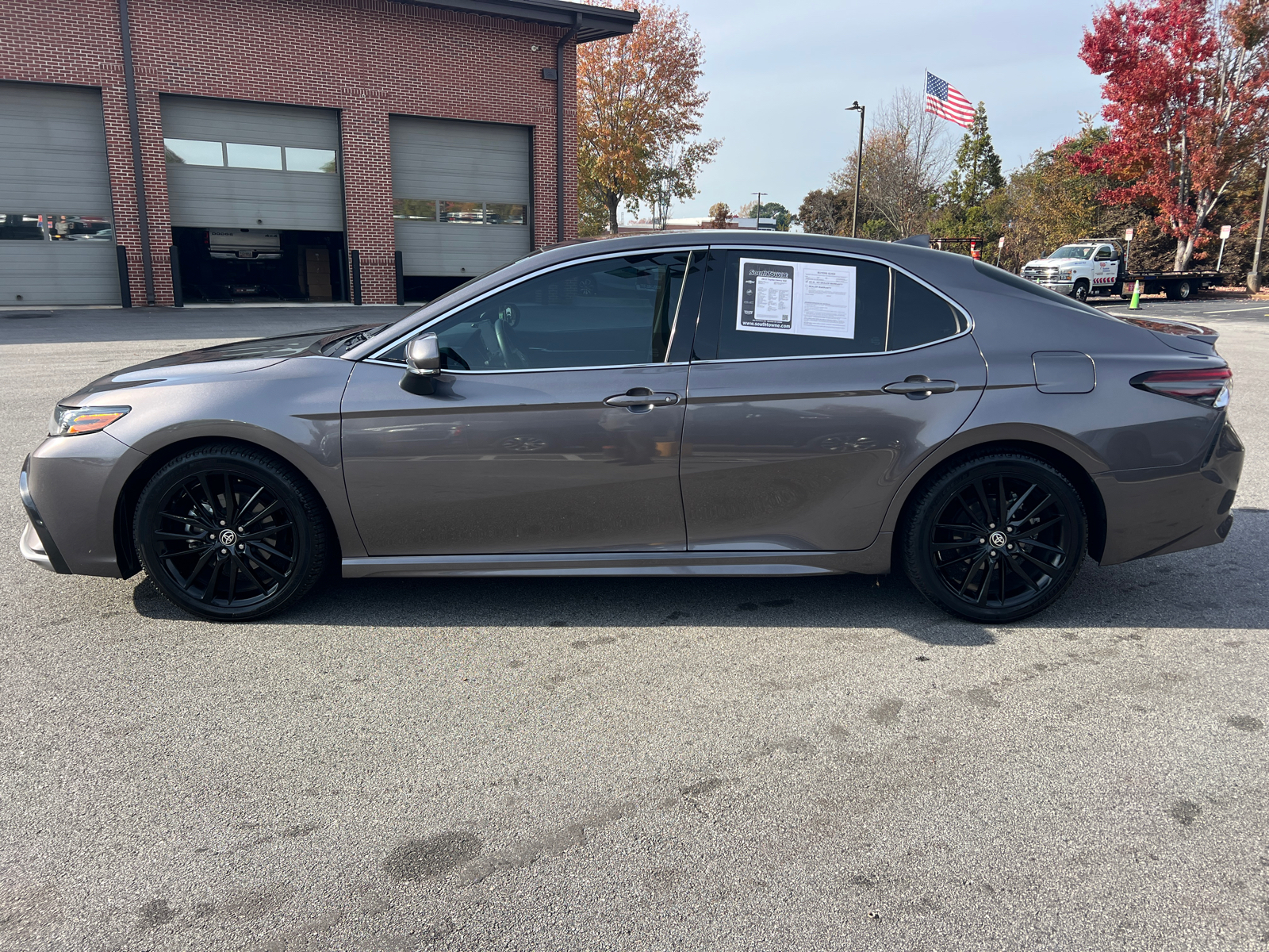 2022 Toyota Camry XSE 8