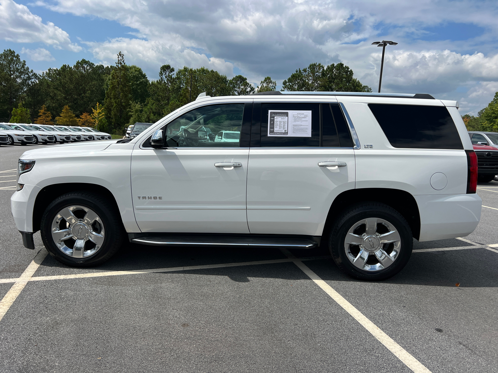 2015 Chevrolet Tahoe LTZ 8