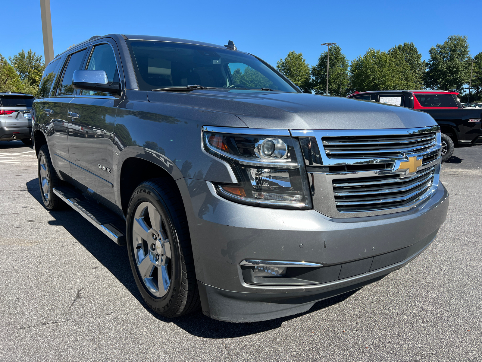 2019 Chevrolet Tahoe Premier 3