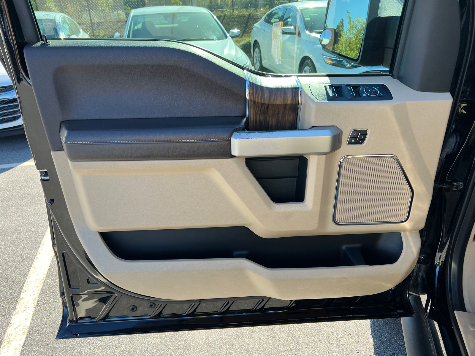 2018 Ford F-150 Lariat 10