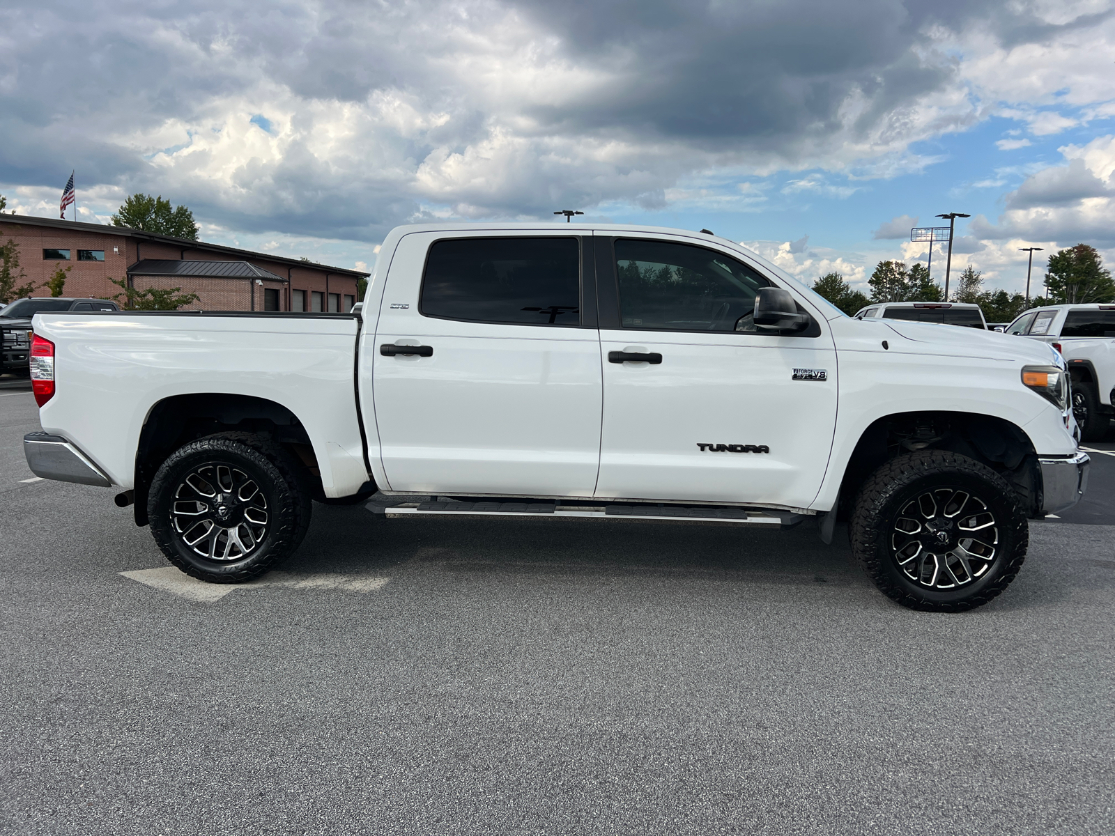 2018 Toyota Tundra SR5 4