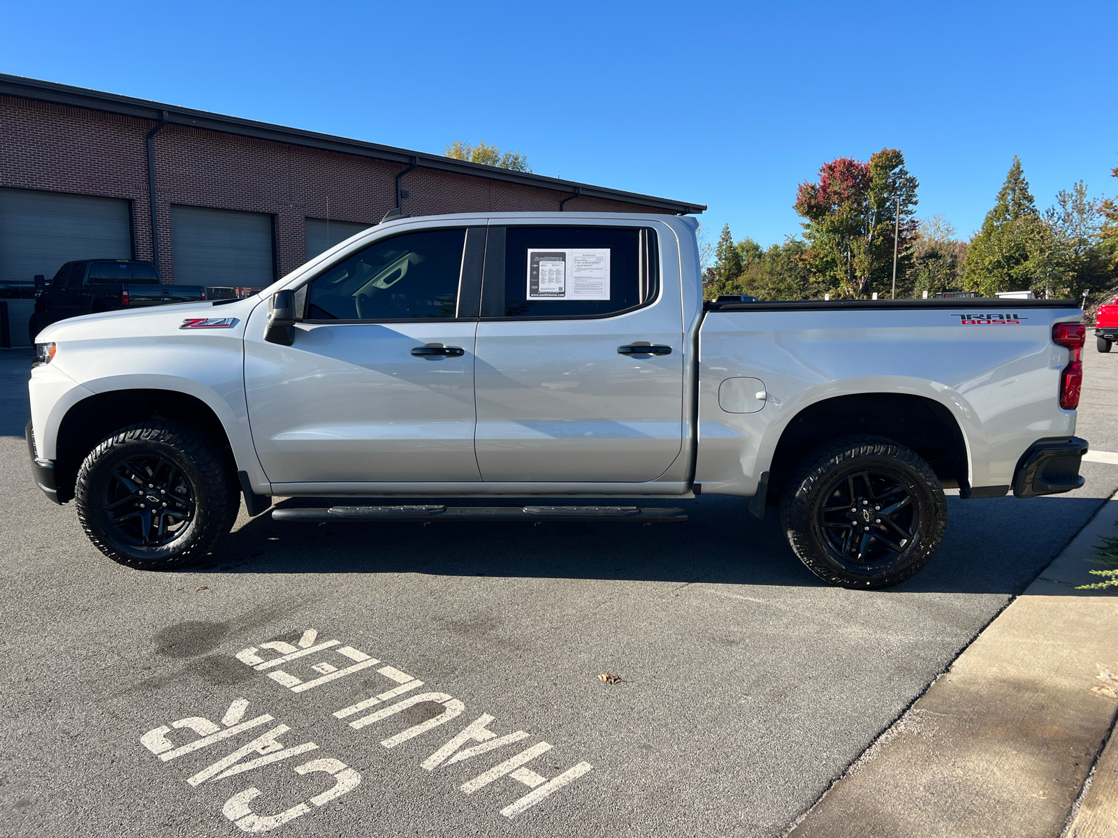 2021 Chevrolet Silverado 1500 LT Trail Boss 8