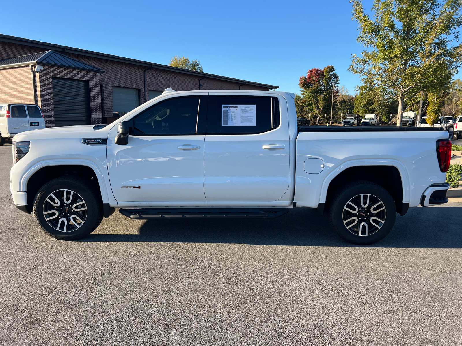 2024 GMC Sierra 1500 AT4 8