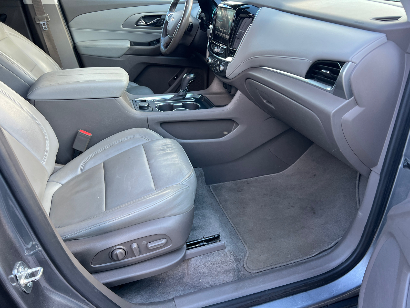 2019 Chevrolet Traverse 3LT 13