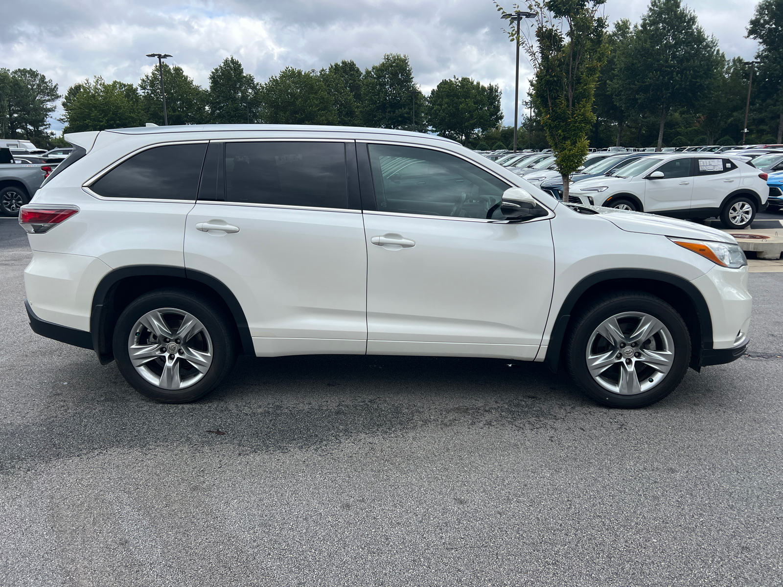 2015 Toyota Highlander  4