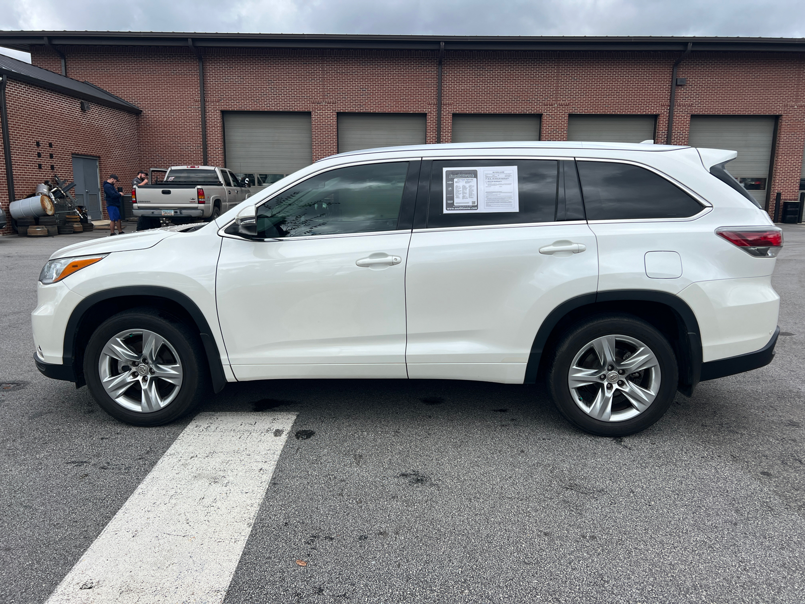 2015 Toyota Highlander  8