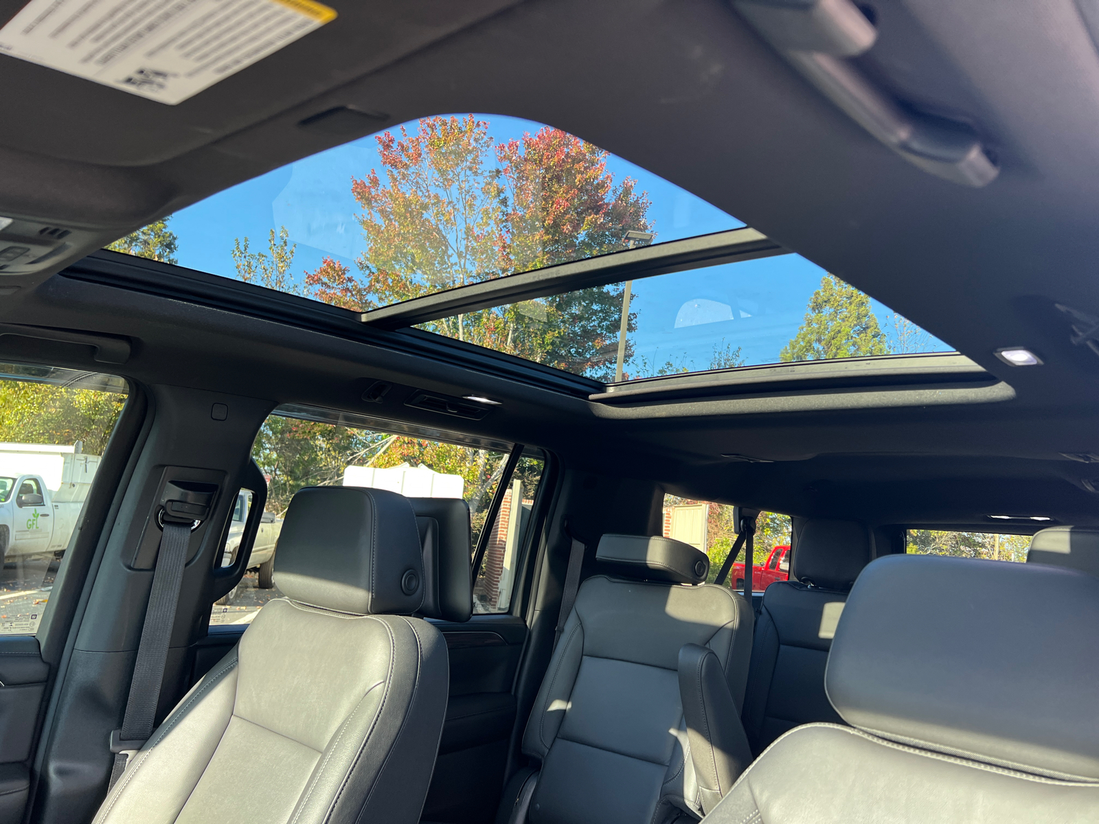 2021 Chevrolet Suburban Z71 34