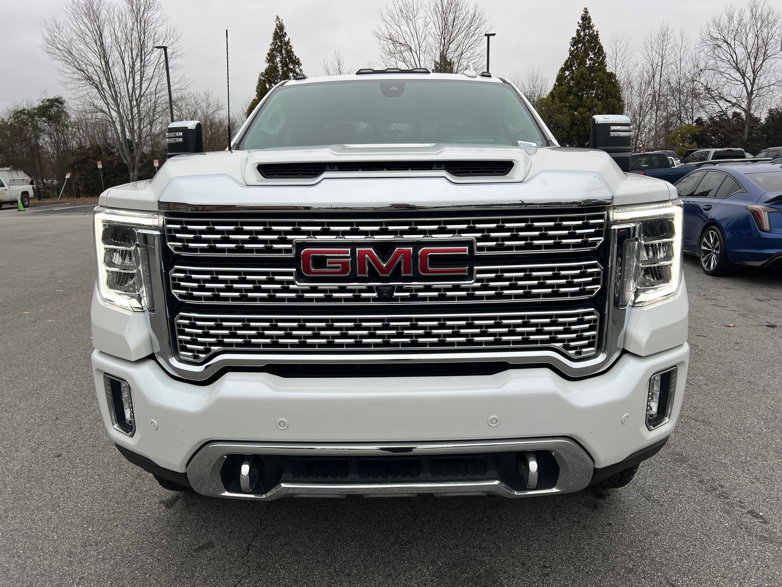 2023 GMC Sierra 2500HD Denali 2