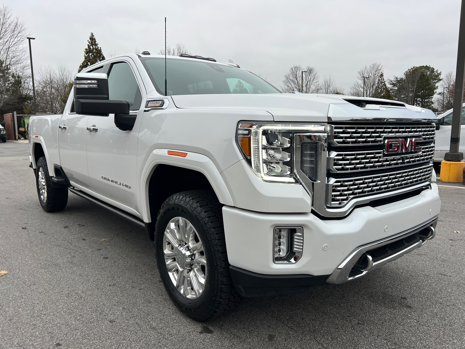 2023 GMC Sierra 2500HD Denali 3