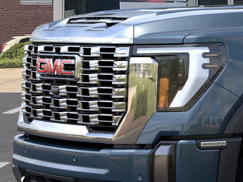 2025 GMC Sierra 3500HD Denali 13