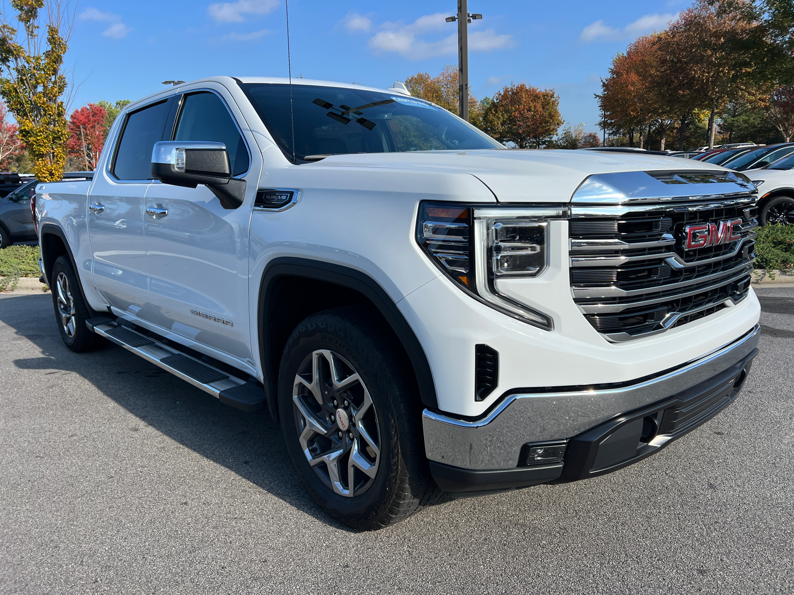 2023 GMC Sierra 1500 SLT 3