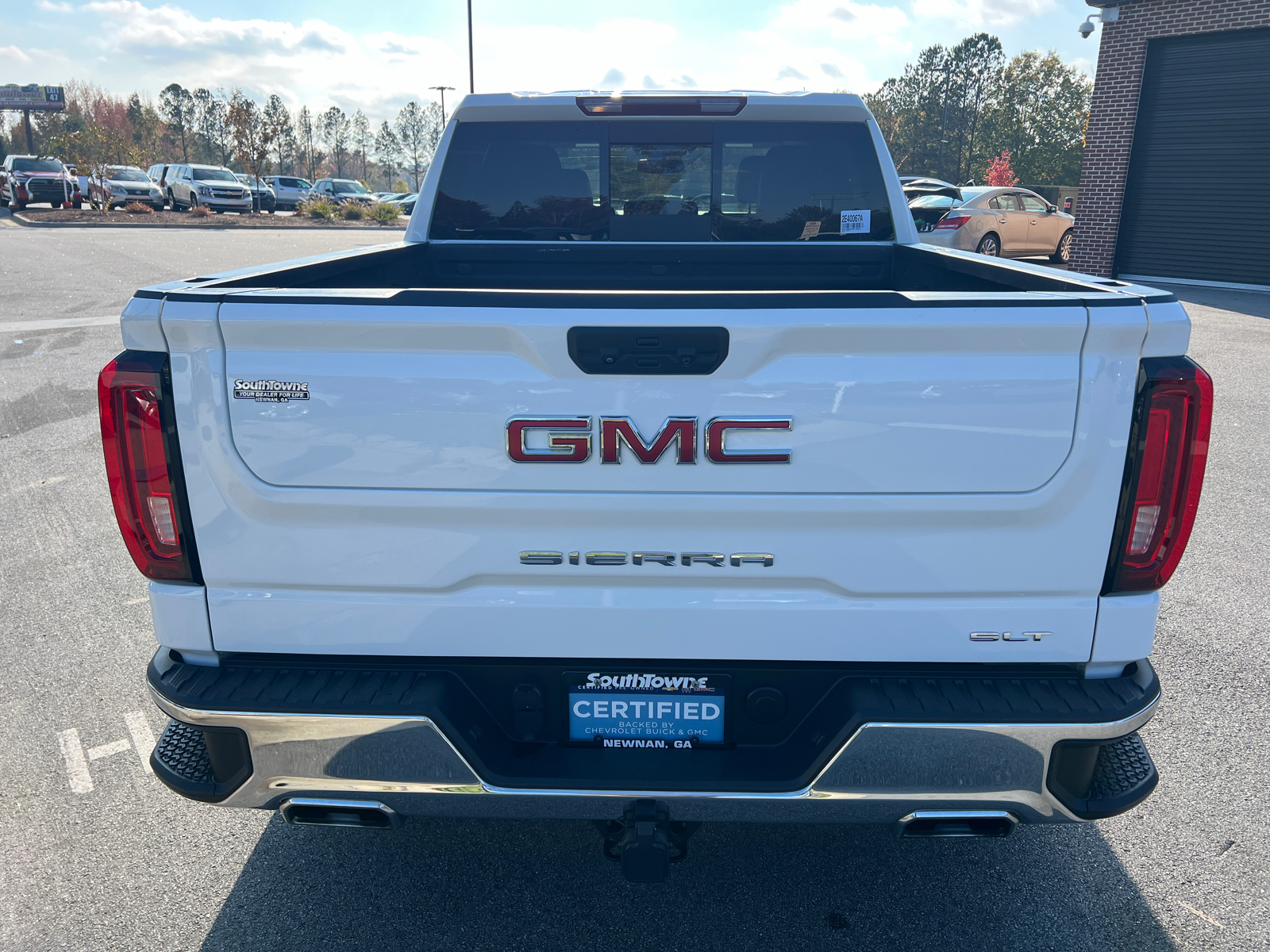 2023 GMC Sierra 1500 SLT 6