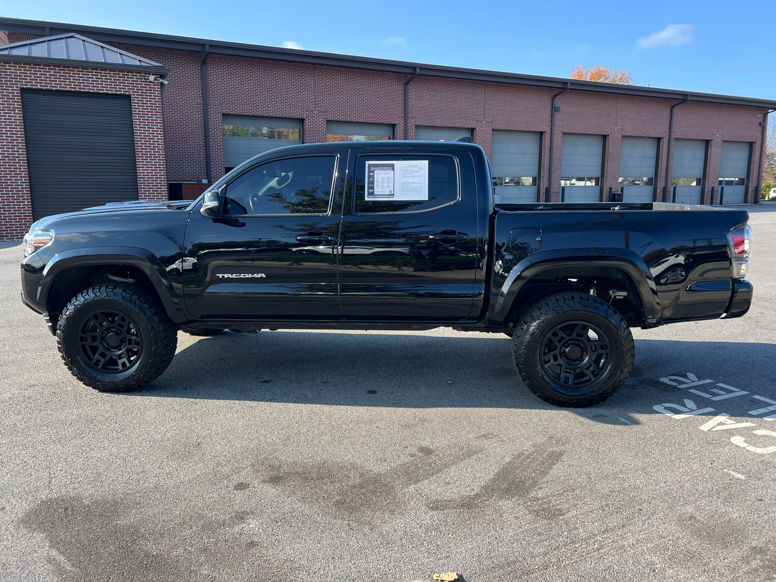 2020 Toyota Tacoma SR5 8