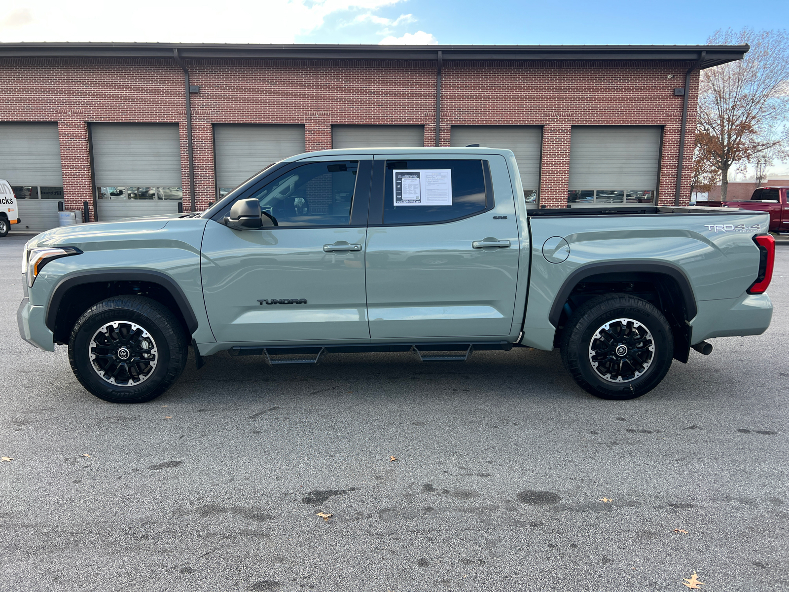 2024 Toyota Tundra SR5 8