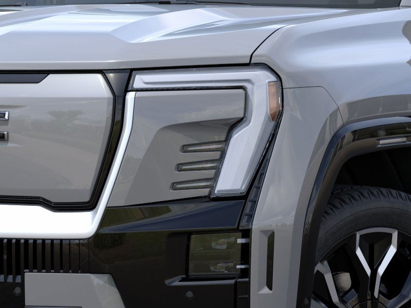 2025 GMC Sierra EV Denali 10