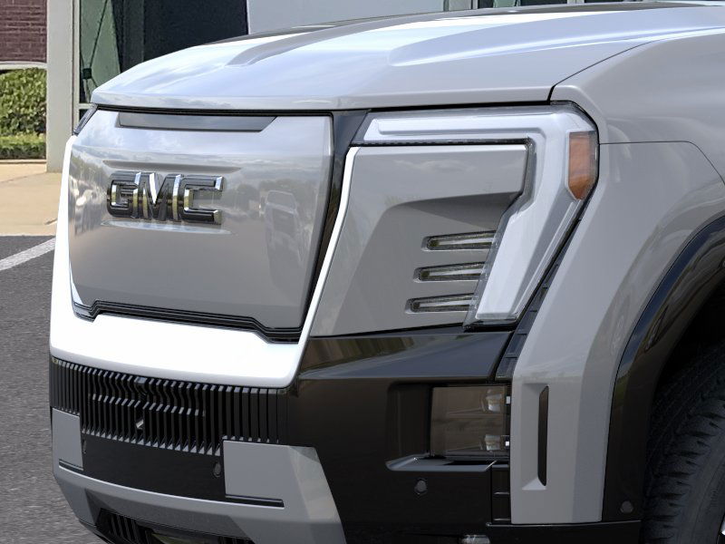 2025 GMC Sierra EV Denali 13