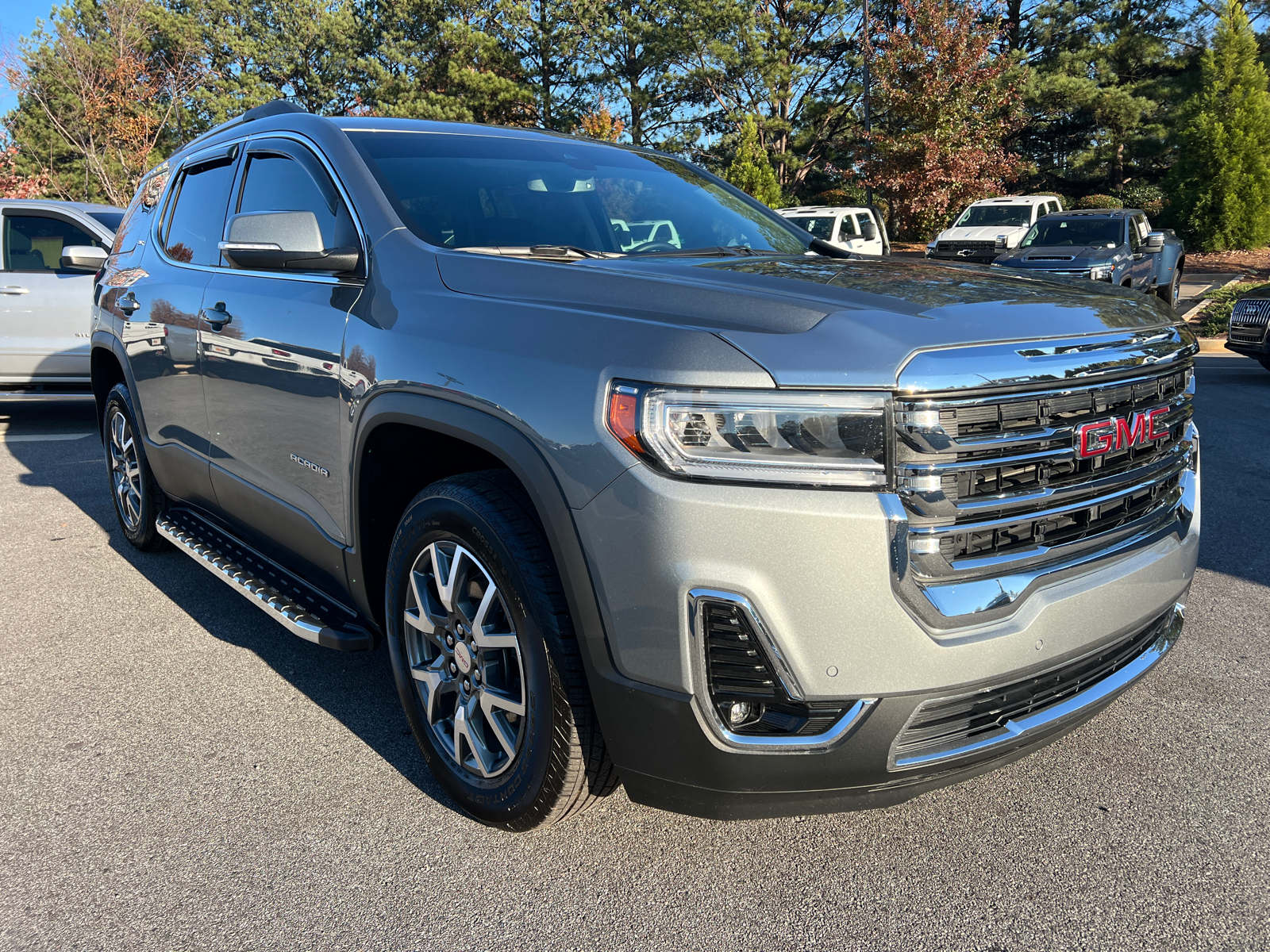 2023 GMC Acadia SLT 3