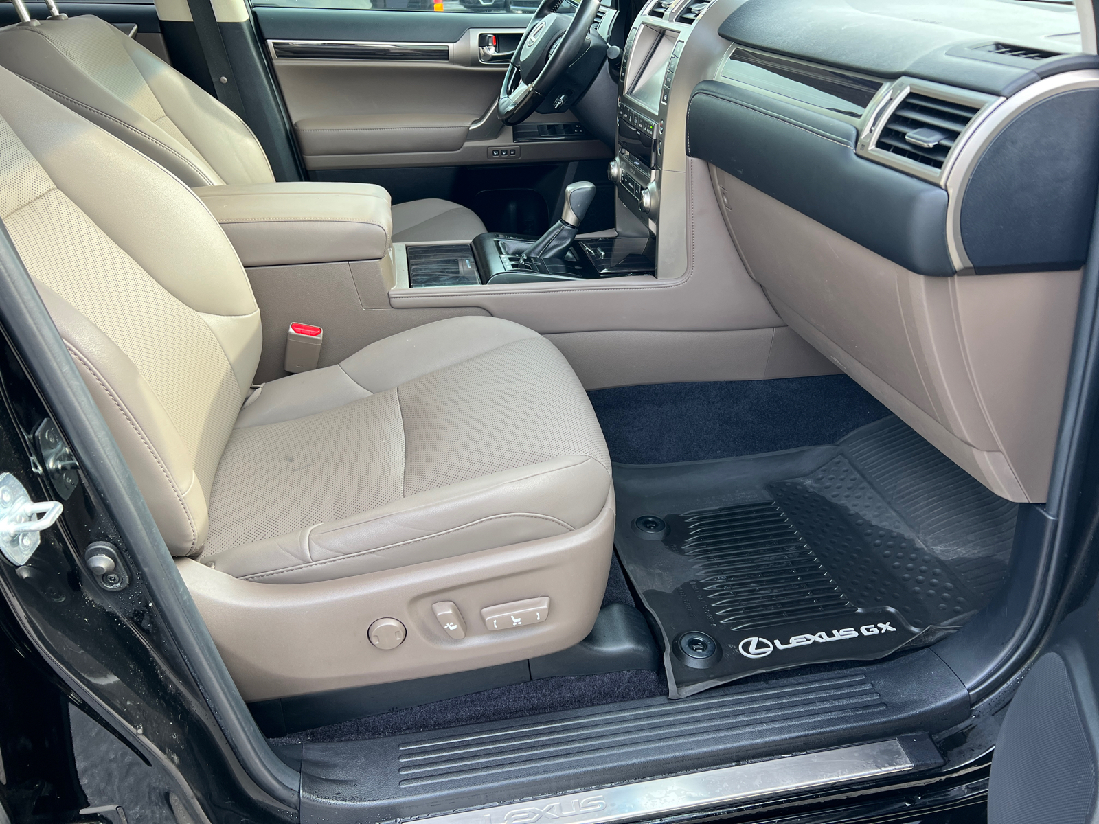 2021 Lexus GX 460 13